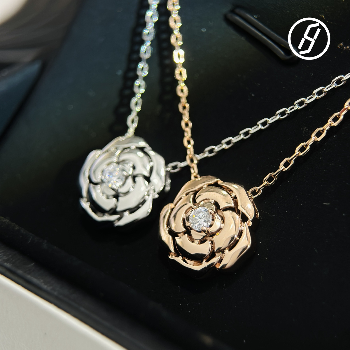 Hot Selling Camellia Glossy Small Flower Hollow Layered Sier S Necklace Designer Women Original Jewelry TUES