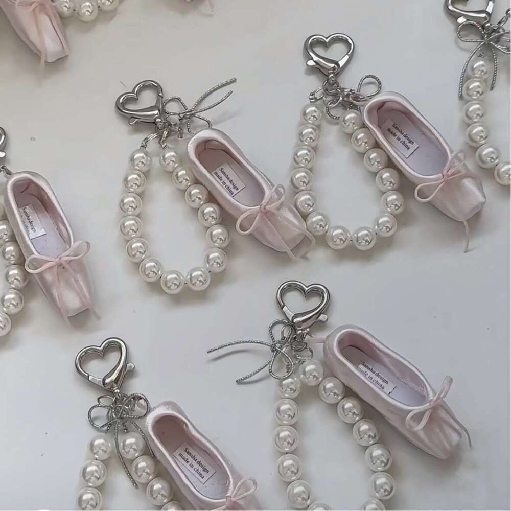 Bag Charms Mini Ballet Pearl Keychain - Elegant Pink Dance Shoe Bag Charm, Korean Style Phone Strap for Girls (18g)