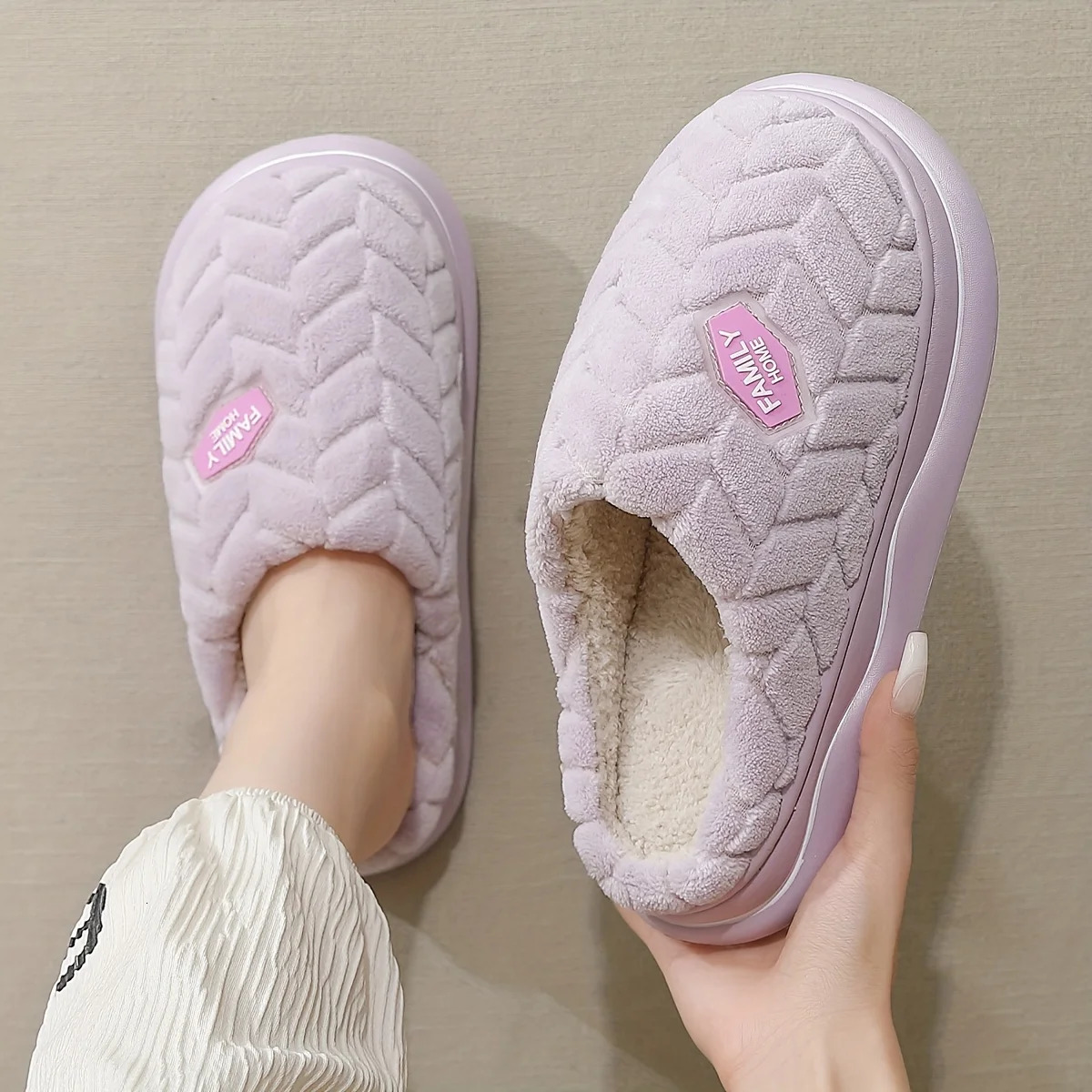 Winter Couple Style Basic Women Plush Slippers Non-slip Warm Thick Furry Men Home Cotton Shoes 250731