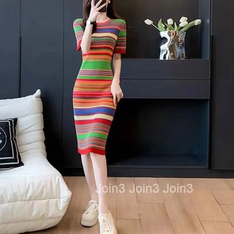 Womens Spring Summer Fashion Temperament Round Neck Colorful Stripes Versatile Short Sleeved Slim Fit Mid Length Knitted Dress