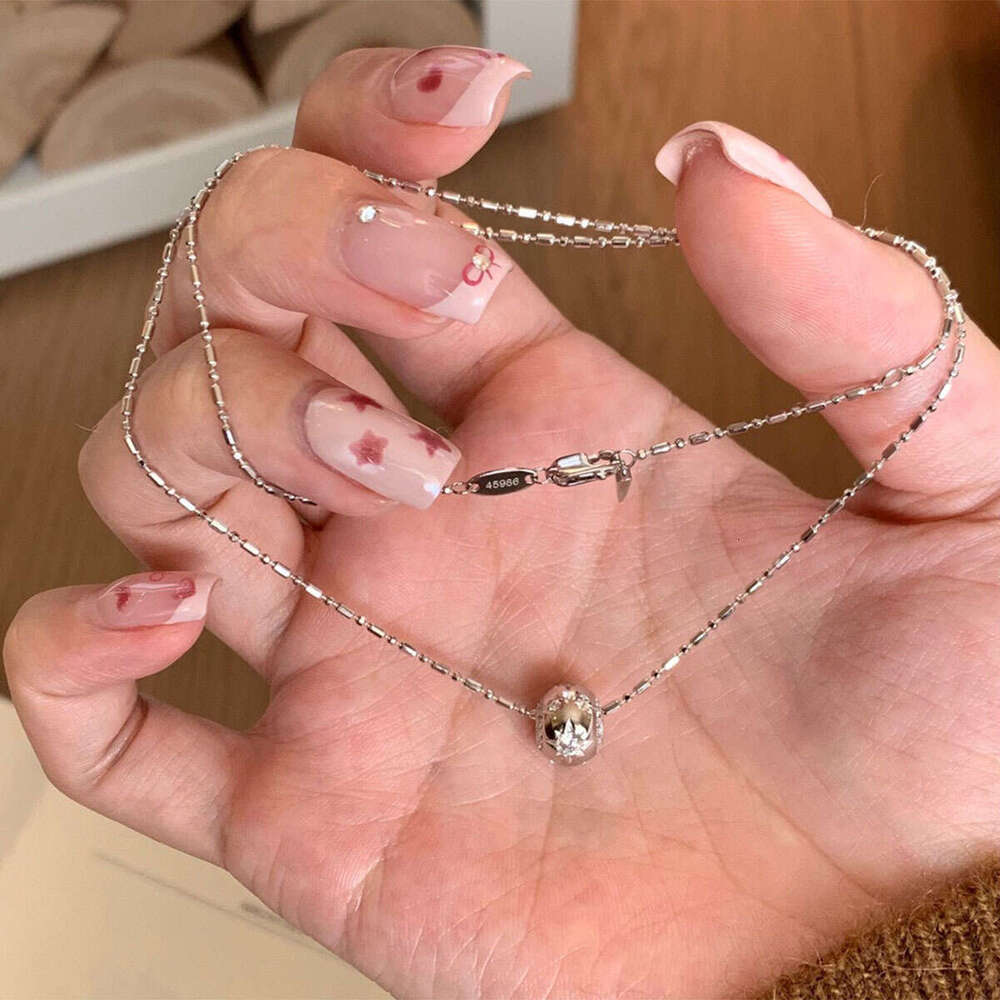 Exquisite Kaleidoscope Starburst Necklace High-end New Niche Personality Design Light Versatile Clavicle Chain