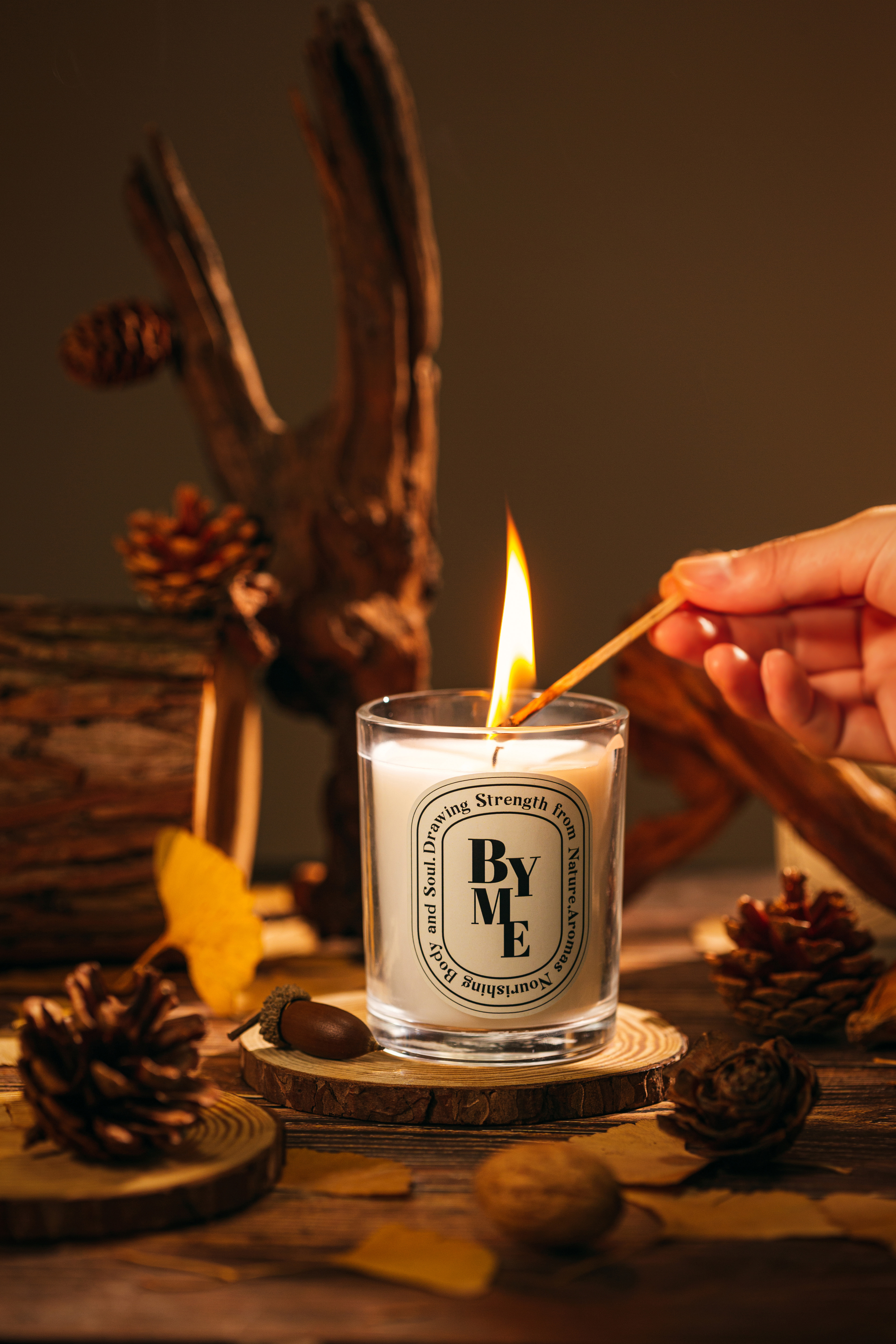 Minimalist Transparent Glass Candle with Natural Soy Wax - Safe & Scented for Up to 40 Hours