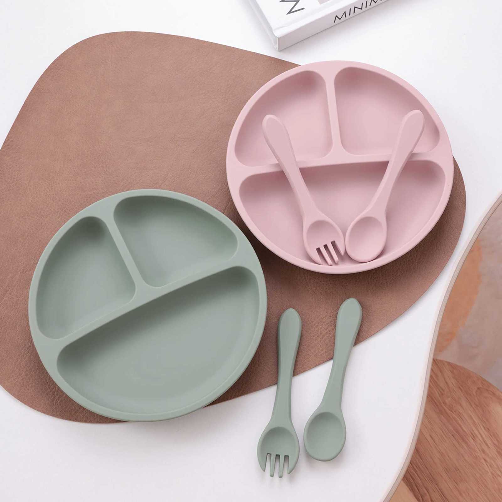 4PCS Silicone Baby Feeding Set Suction Plate BPA Free Training Tableware Dish Bowl Gift Set With Silicone Spoon Fork Baby Supplies X250806