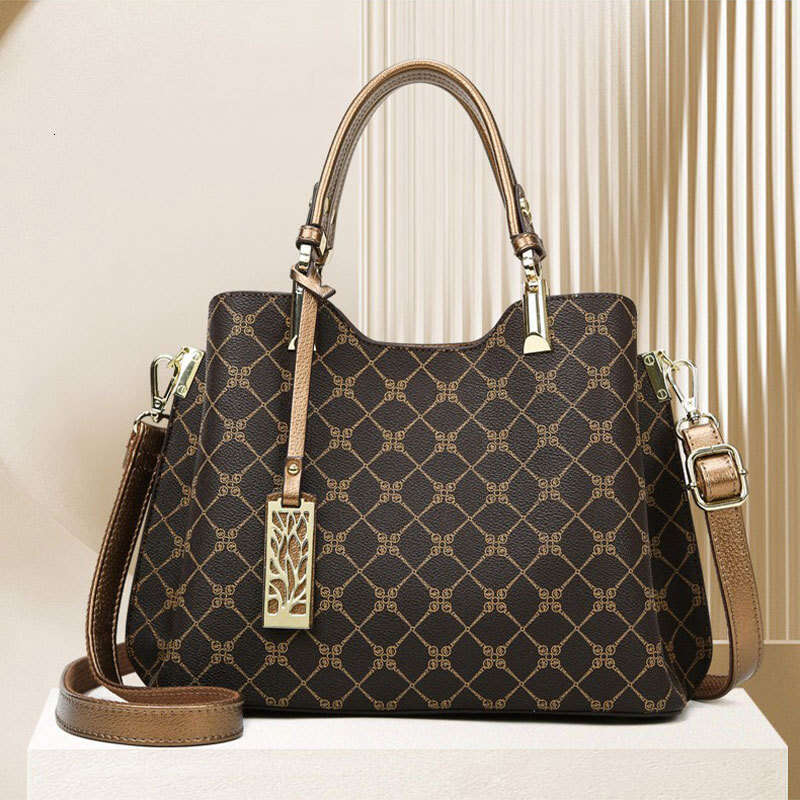 DHessentials Handbag New Versatile Printed Women's Fashionable Elegant Mom Large Capacity Commuter Tote Bag