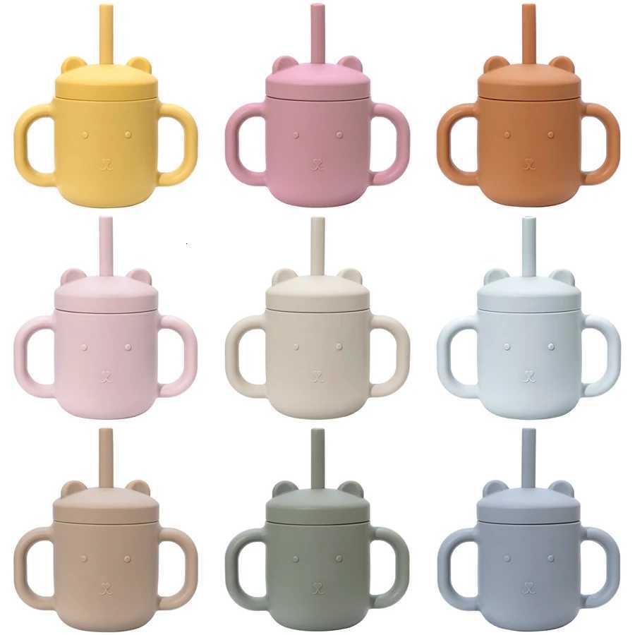 Cartoon Bear Baby Drinking Cup Double Handle Straw Feeding Cup BPA Free Soft Silicone Learning to Drink Cup Newborn Accessories X250806