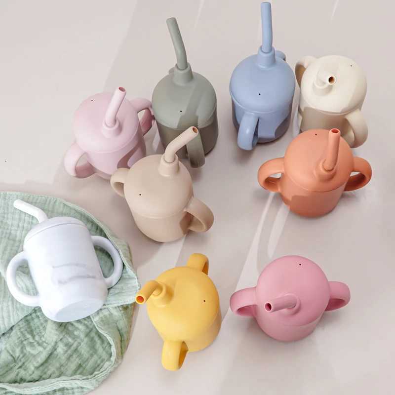 Customized Silicone Feeding Liquid Feed Straw Cup Foldable Childrens Drinking Cup Double Leakproof Water Bottle Baby Stuff X250806