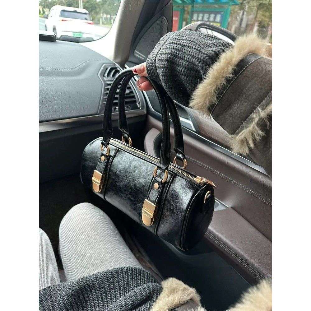 Designer Bag Tote bag Shoulder Bag Boston Handbag For Women New Trendy Niche Designer Black Commuter Crossbody Cylinder