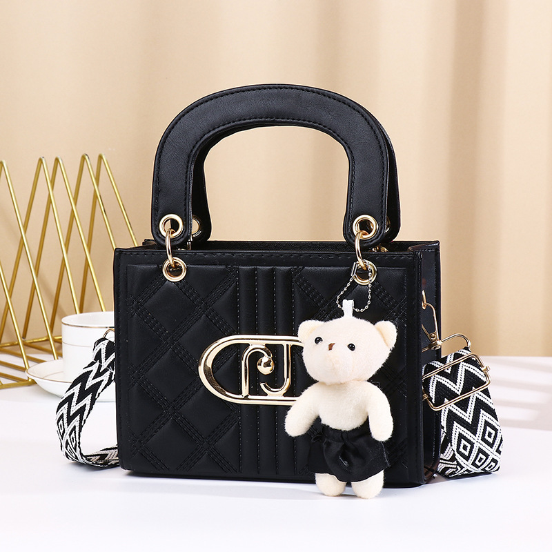 Fashionable High-End Handheld Quilted Stitched Small Square with Bear Pendant, Trendy Versatile Shoulder and Crossbody Bag