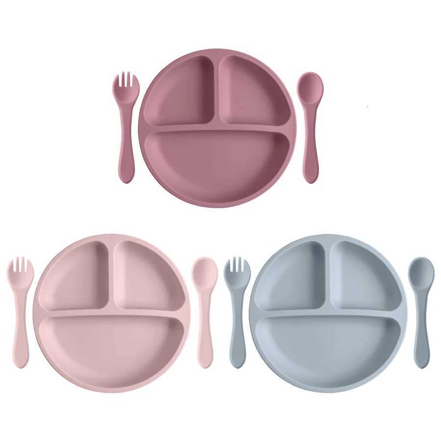 3PCS Childrens Tableware Set Baby Eating Food Training Silicone Tableware Set Baby Sucker Feeding Dishes Plate With Spoon Fork X2508061