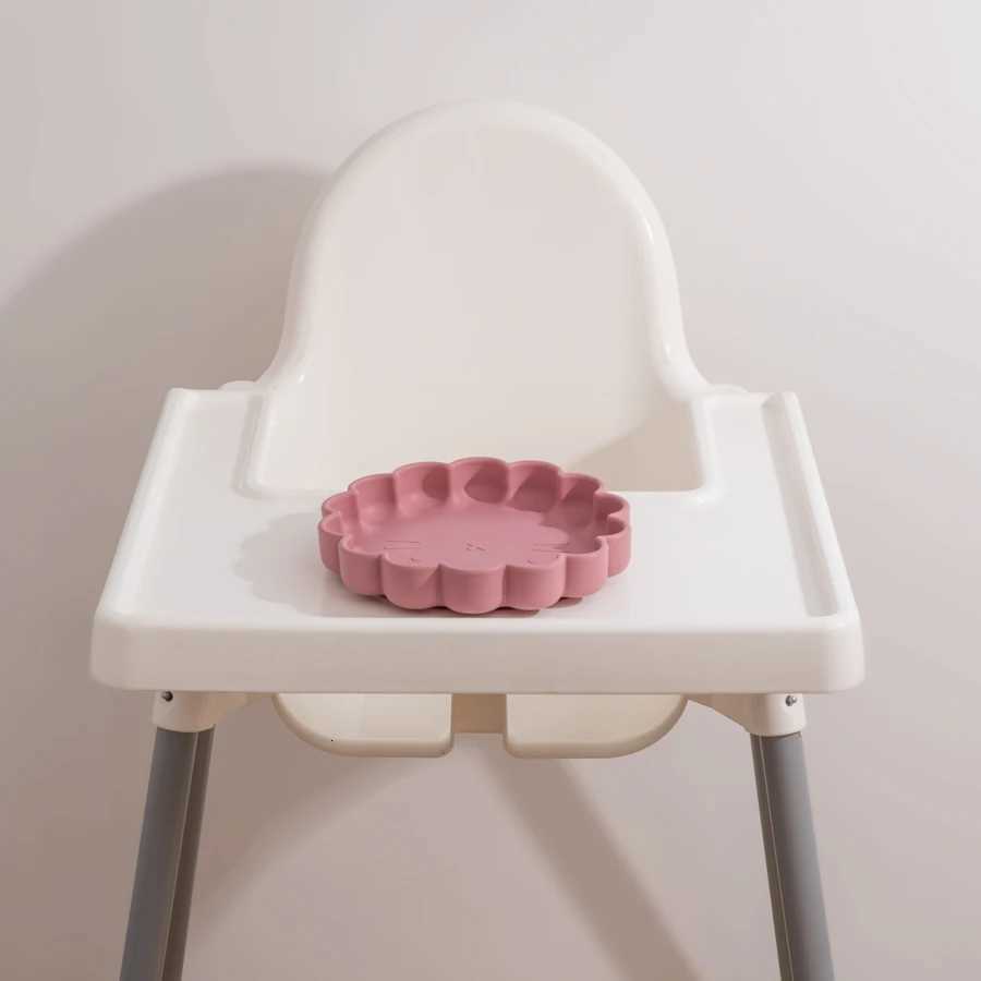 Color KidsBPA Free Silicone Cartoon Dishes Plate For Baby Silicone Baby Feeding Bowl Tableware Waterproof Suction Bowl Baby Stuff X250806