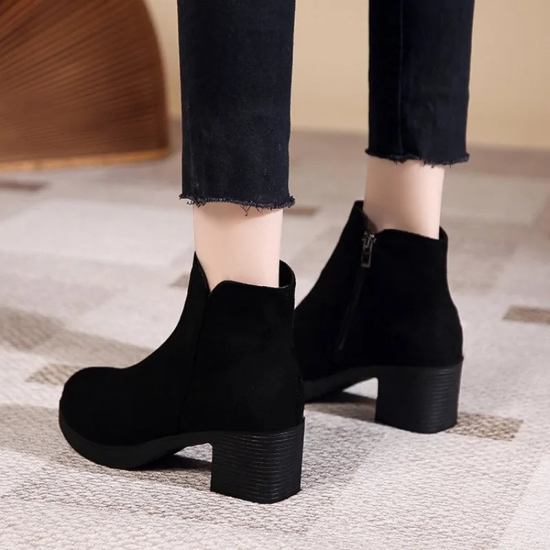 Suede Short Boots Style Coarse Heel Round Head British Style Matte Leather Black Middle Heel Kick Bare Boots Platform 250805