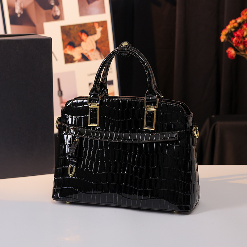 MKF designer bag free shipping Light luxury High quality casual fashion lady bag classic Serpentine versatile high-capacity shoulder handbag for woman