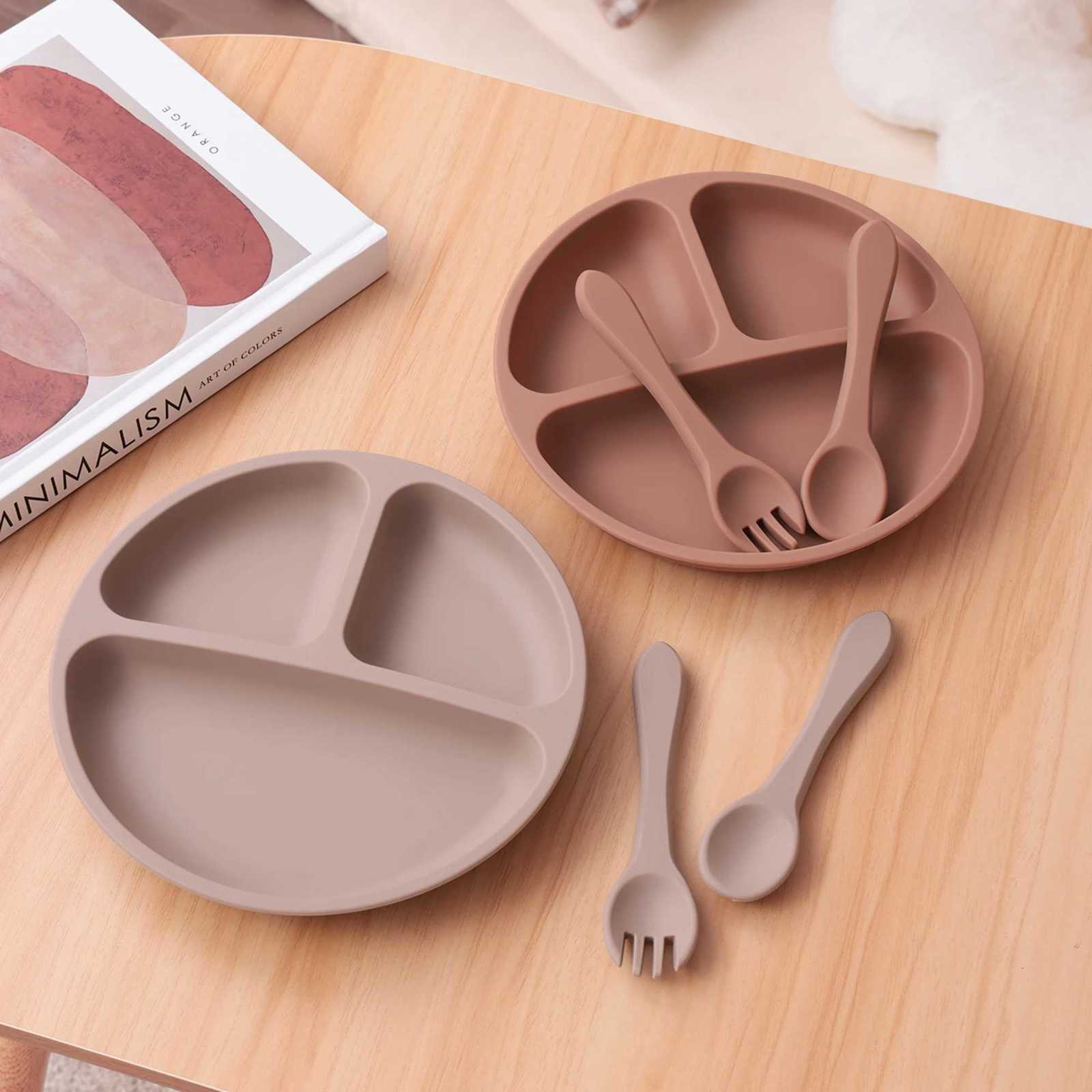 4PCS Silicone Baby Feeding Set Suction Plate BPA Free Training Tableware Dish Bowl Gift Set With Silicone Spoon Fork Baby Supplies X250806
