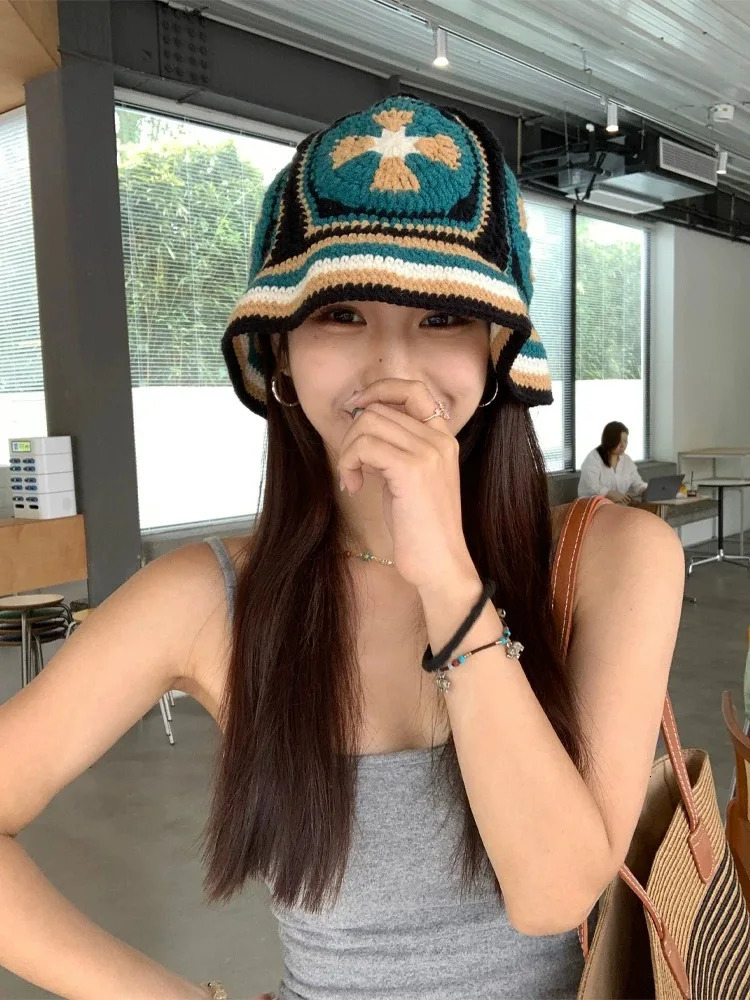 Winter Colorful Handmade Basin Hat Women Men Crochet Bucket Hat Panama Cap Rainbow Flower Knitted Hat Korean Style Beanies 250805