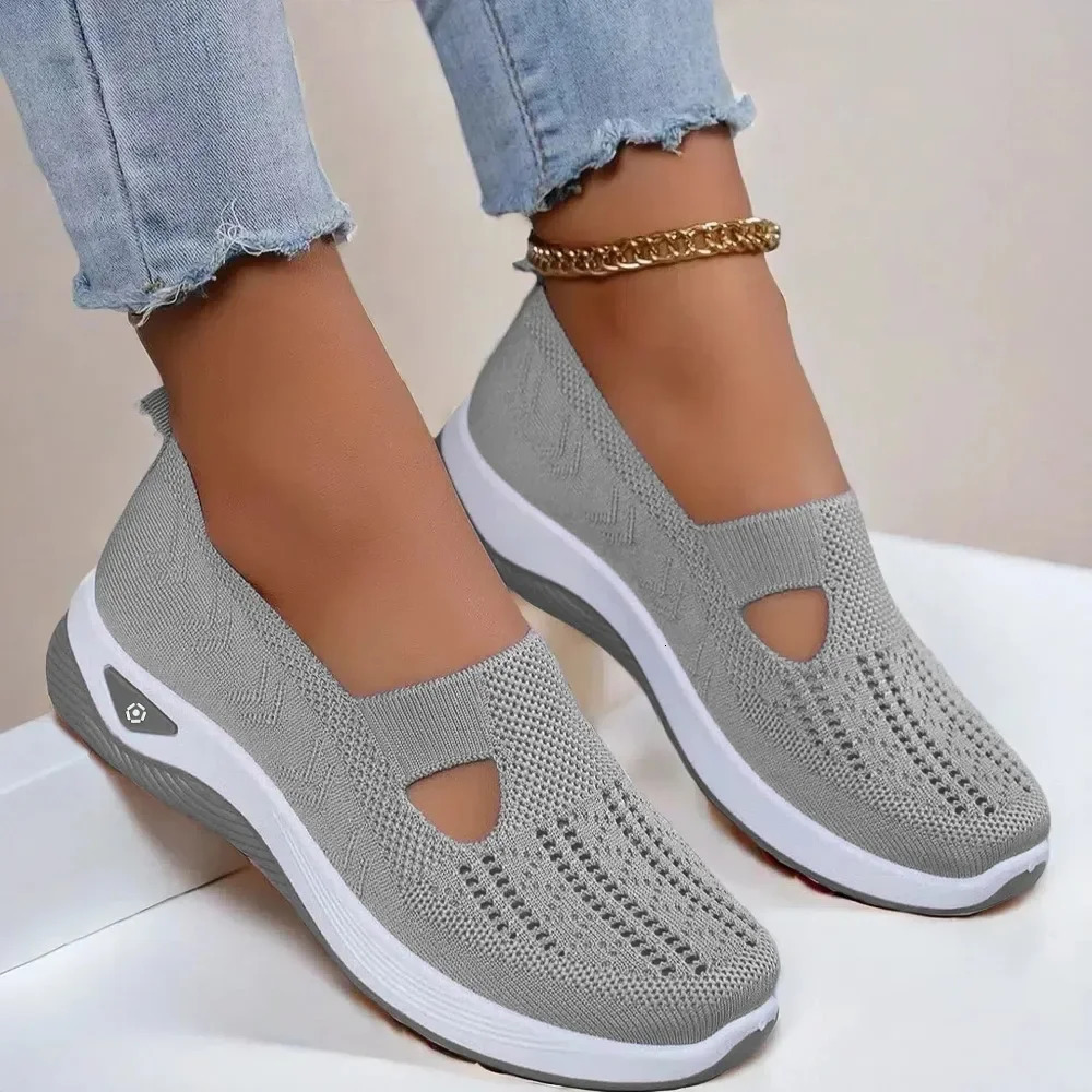 Breathable Womens Walking Shoes Soft Sole Anti Slip Knit Casual Sneakers Comfortable Summer Flats for Elderly Ladies 250731