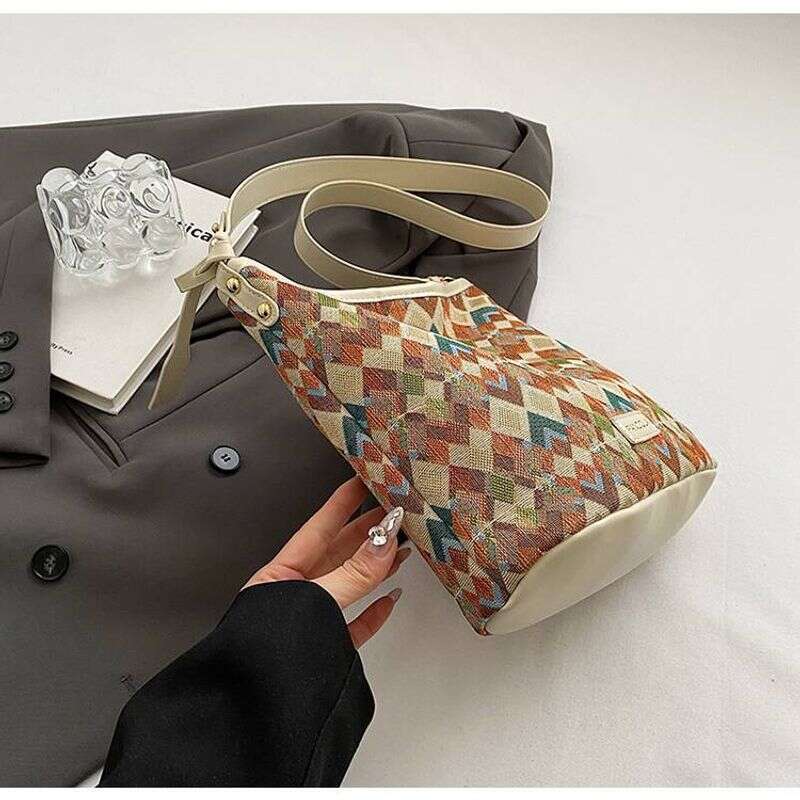 2025 New Collection, European and American Fashion Trendy Print Large Capacity women's Shoulder Bag