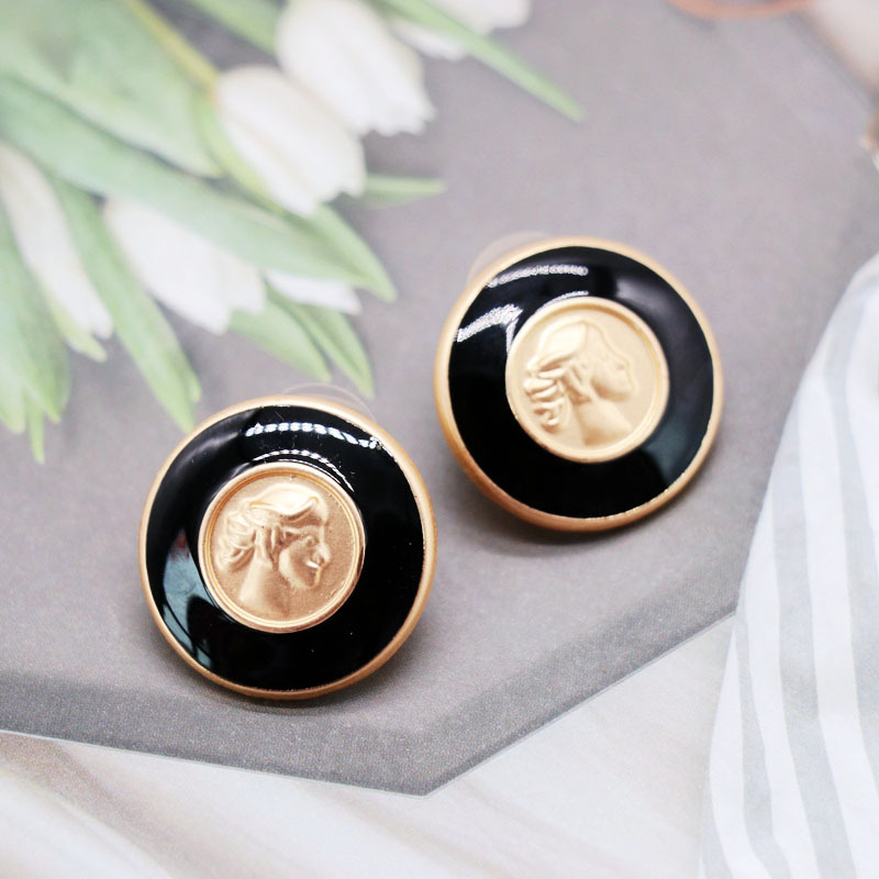 Designer Earring 18K Gold Plated Round Enamel Figure Stud Earring Vintage Retro High-end Jewelry wholesales drop shipping