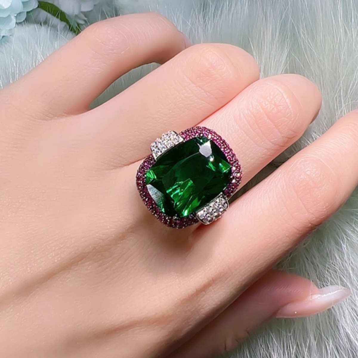 2025 Choucong Handmade Saprkling Luxury Jewelry 18K Black Gold Fill Large Cushion Emerald Pave CZ Diamond Gemstones Party Eternity Women Wedding Open 