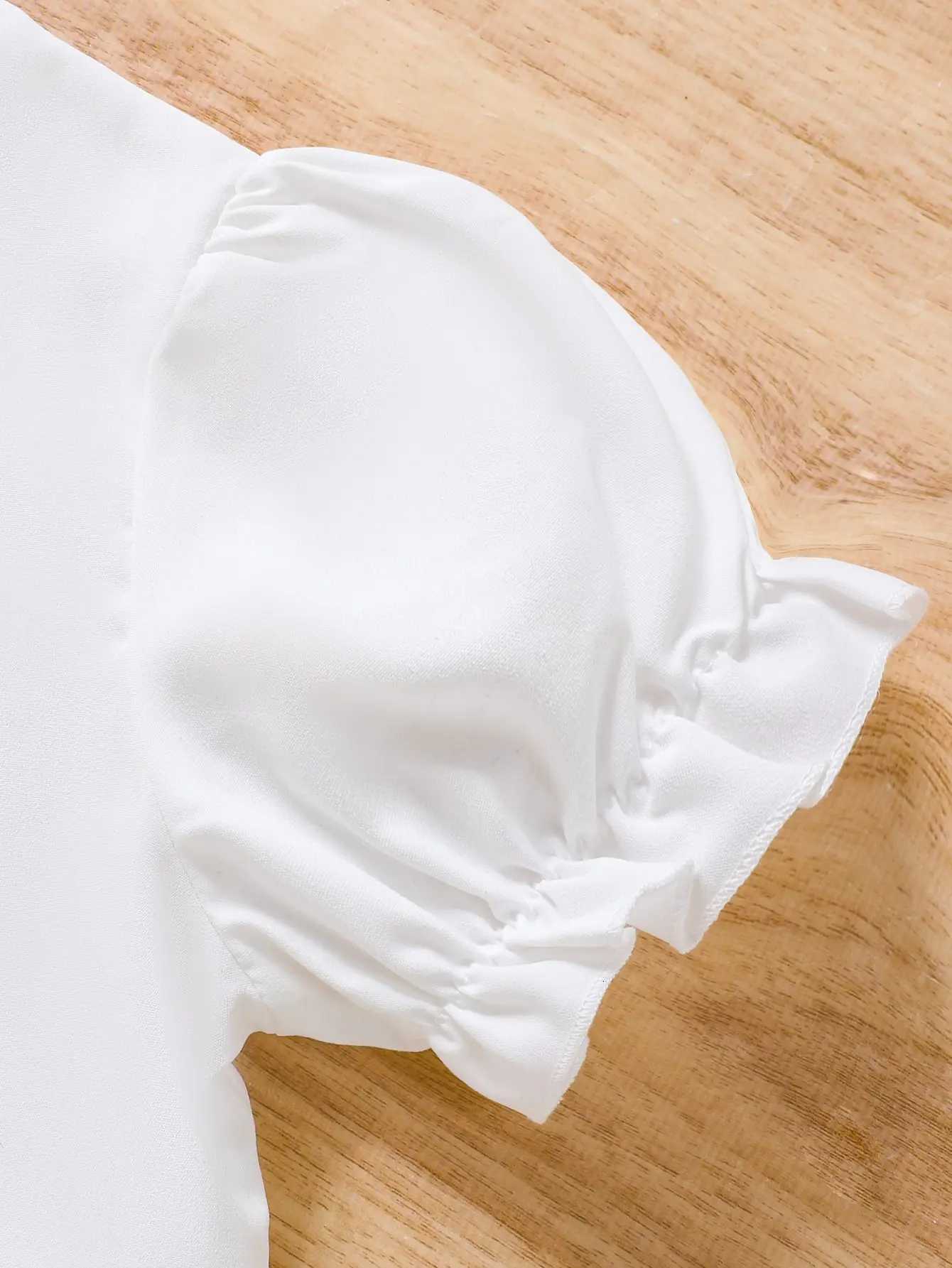 New summer girls shirt white short sleeves ruffled decoration comfortable and breathable. X250806