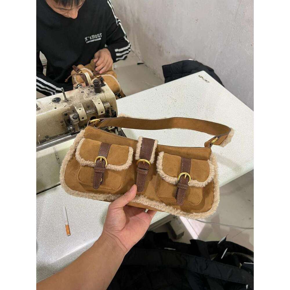 Designer Bag Tote Shoulder Bag Autumn Winter High End Suede Lamb Wool Handbag New Korean Version Matte Pocket Versatile