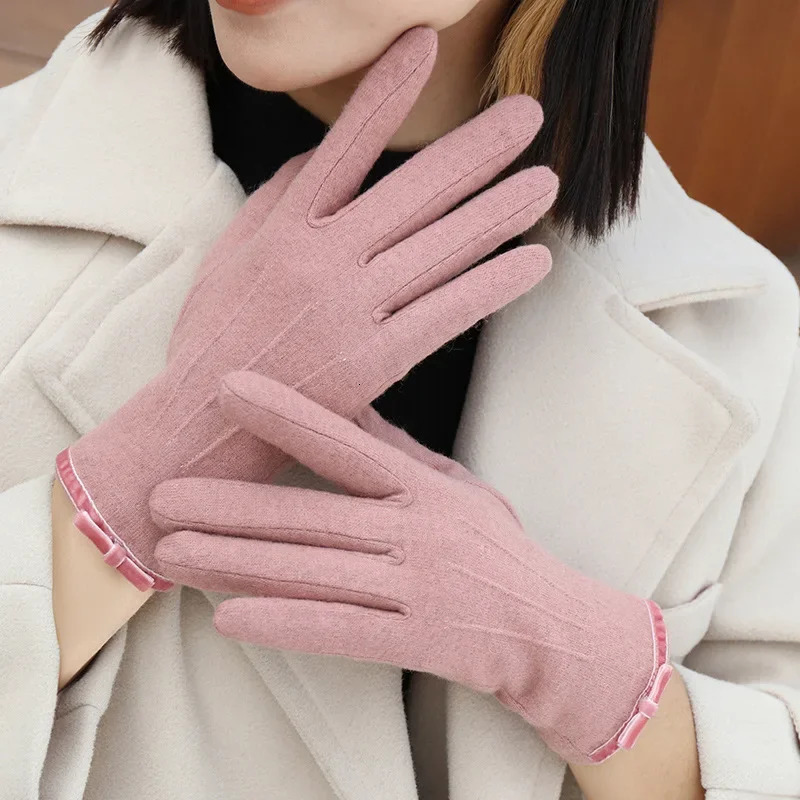 Women Cashmere Gloves Outdoor Fashion Touch Screen Gloves Autumn Winter Cute Furry Warm Mitts Full Finger Mittens Female Gloves 250806