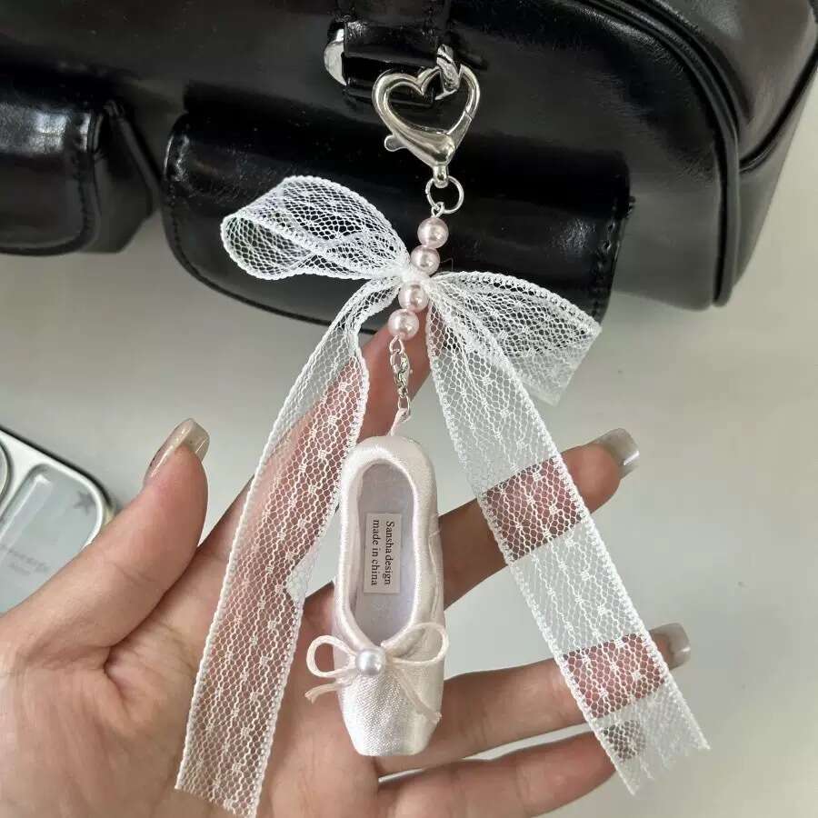 Bag Charms Mini Ballet Pearl Keychain - Elegant Pink Dance Shoe Bag Charm, Korean Style Phone Strap for Girls (18g)