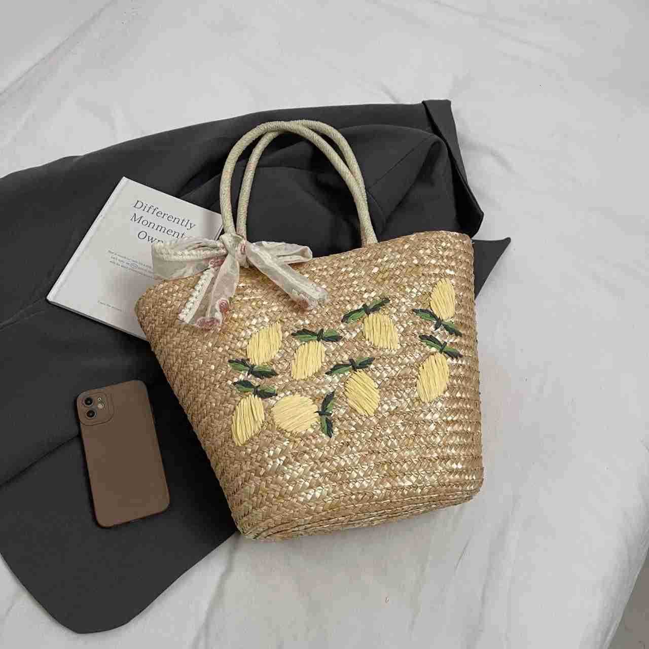 Large Capacity Beach Shoulder Bag Designer Embroidery Handbag Summer Handmade Rattan Bag Fashion Basket Straw Shopping Bag M250806