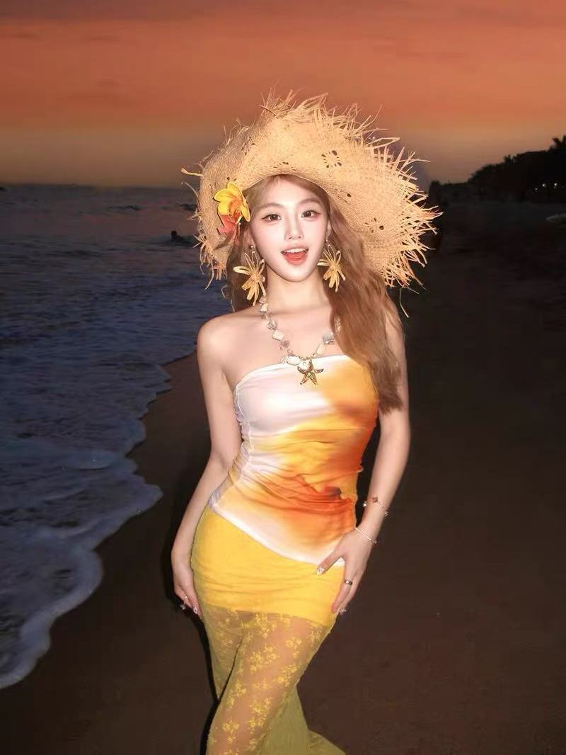 2025 summer dopamine vacation style lace trend transparent mermaid dress sunset print strapless top set long skirt new designer dress