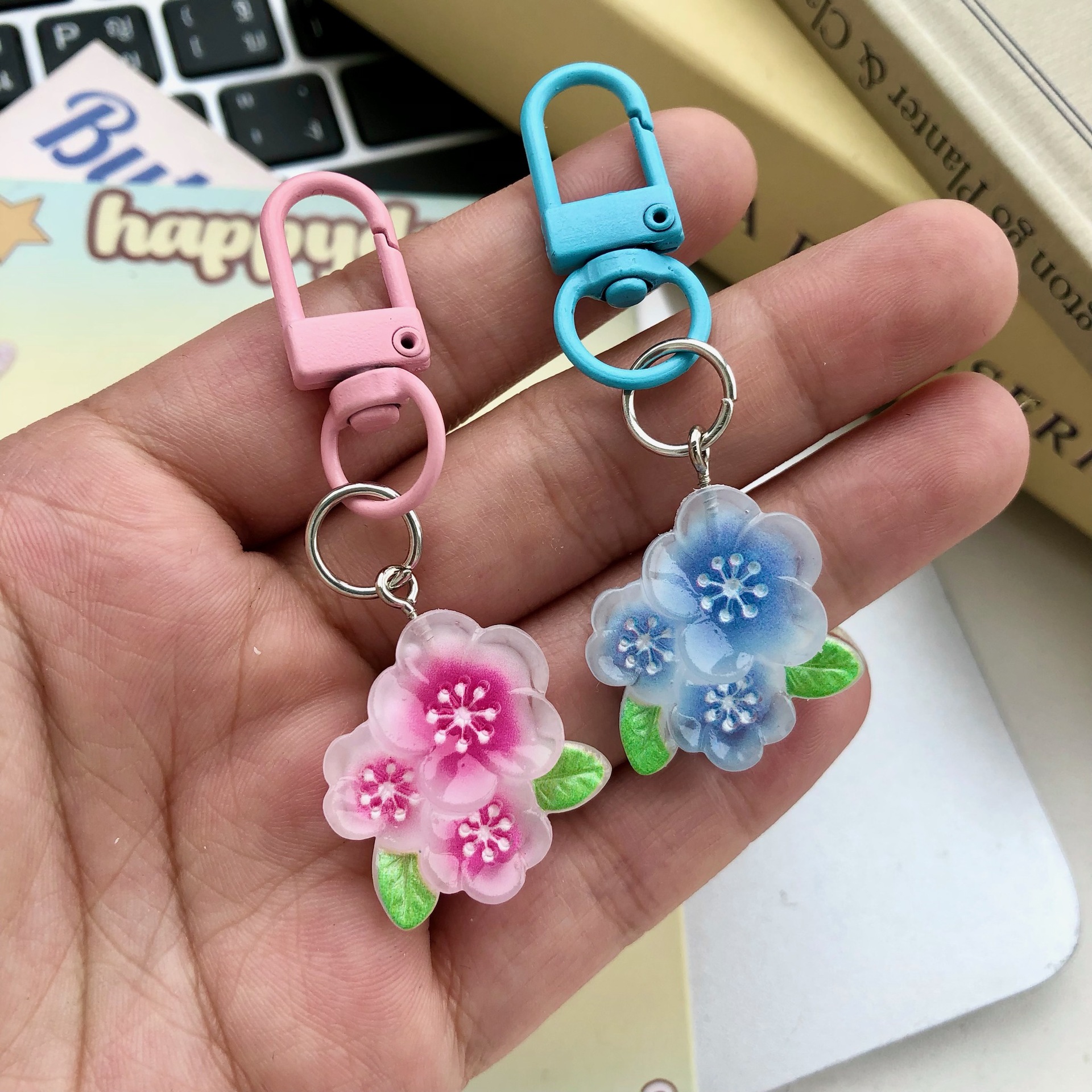 Colorful luminous three peach blossom keychain cute best friend student gift stall promotion gift pendant bag accessories