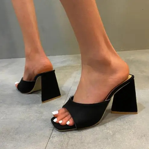 Square toe high-heeled slippers womens outside wear spring plus womens shoes triangle thick heel sandals banquet sandals 250731