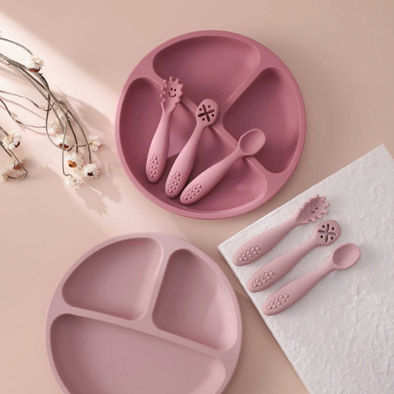 4PCS Silicone Baby Feeding Set BPA Free Suction Plate Training Utensils Easy Clean Toddler Tableware Dish Spoon Fork X250806