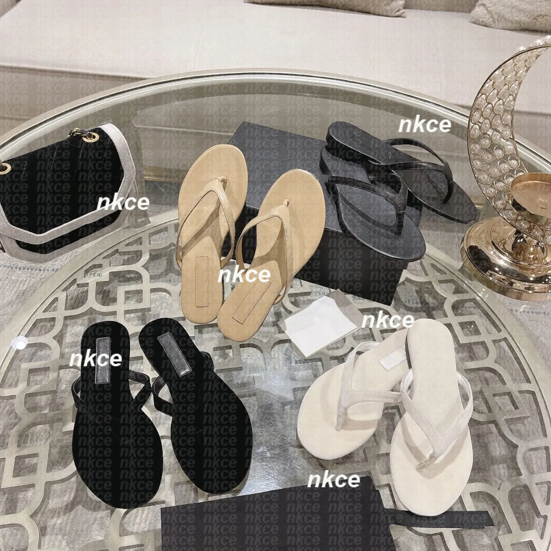 Paris New Luxury designer Women Sandals quilted chan Jelly Style Casual Women Flat Slippers Summer Beach Women Slides Macaron sandalias Tories thong chan CCity shoe