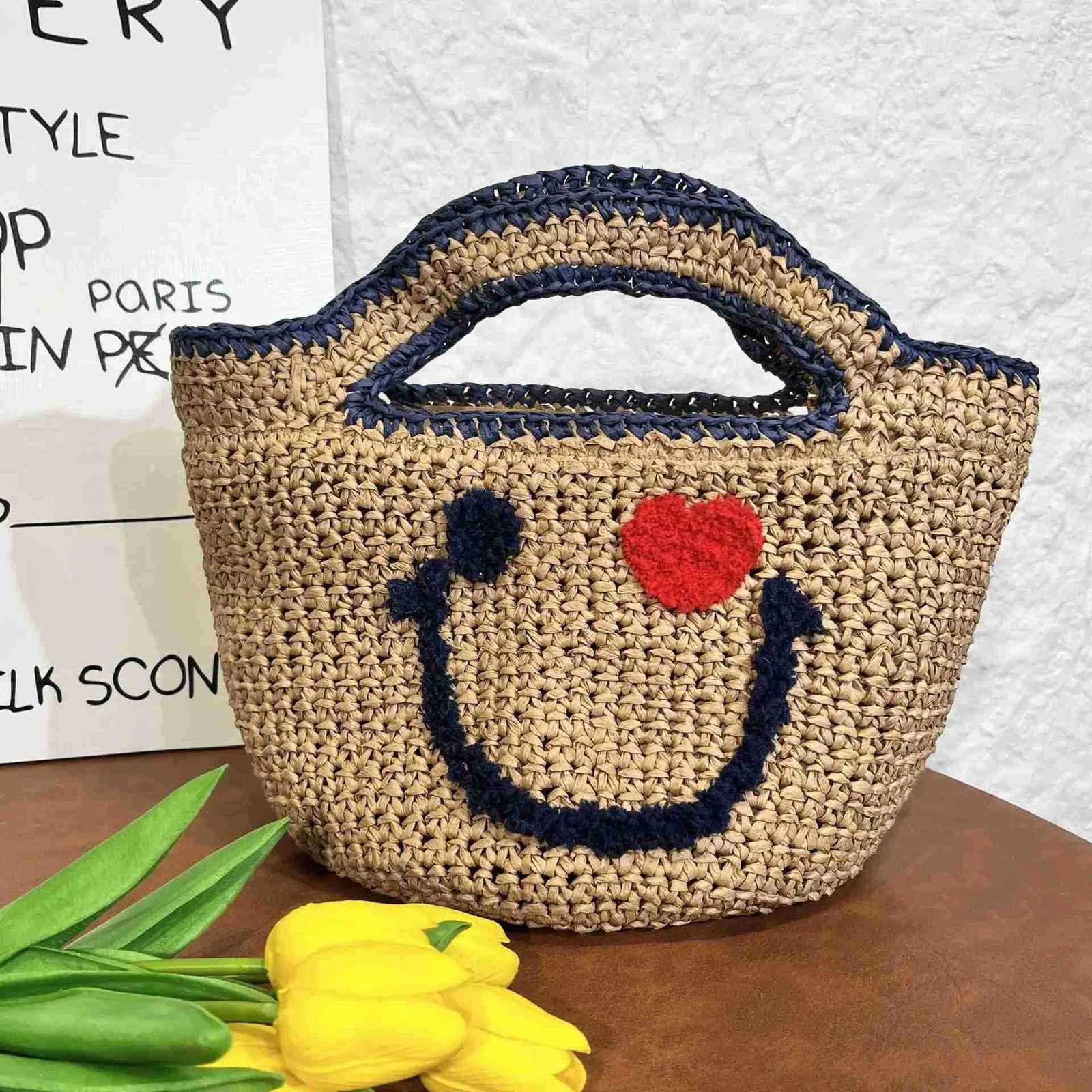 New Arrival Straw Woven Handbag Cute Smiling Face Bucket Knitted Bag Summer Beach Top-Handle Totes Ladies Travel Shopping Purse M250806