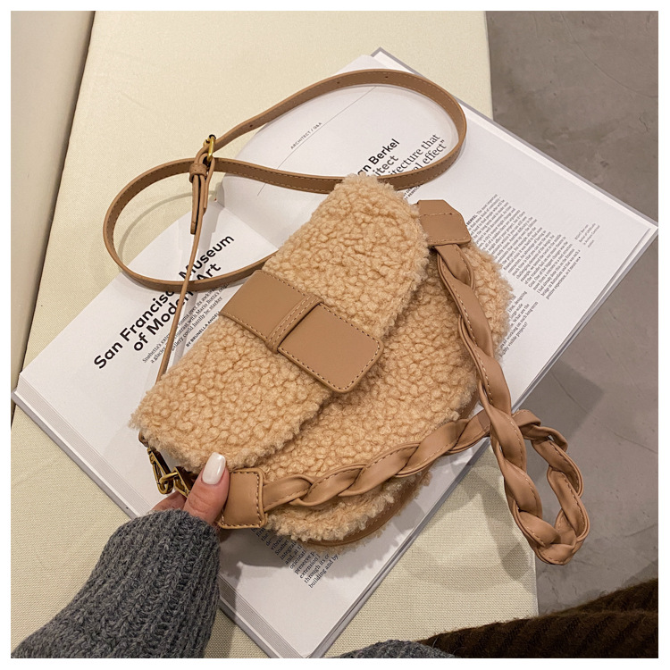 Elegant Compact Squared Bag - Stylish Purse for Daily Use With Comfort Fit Straps