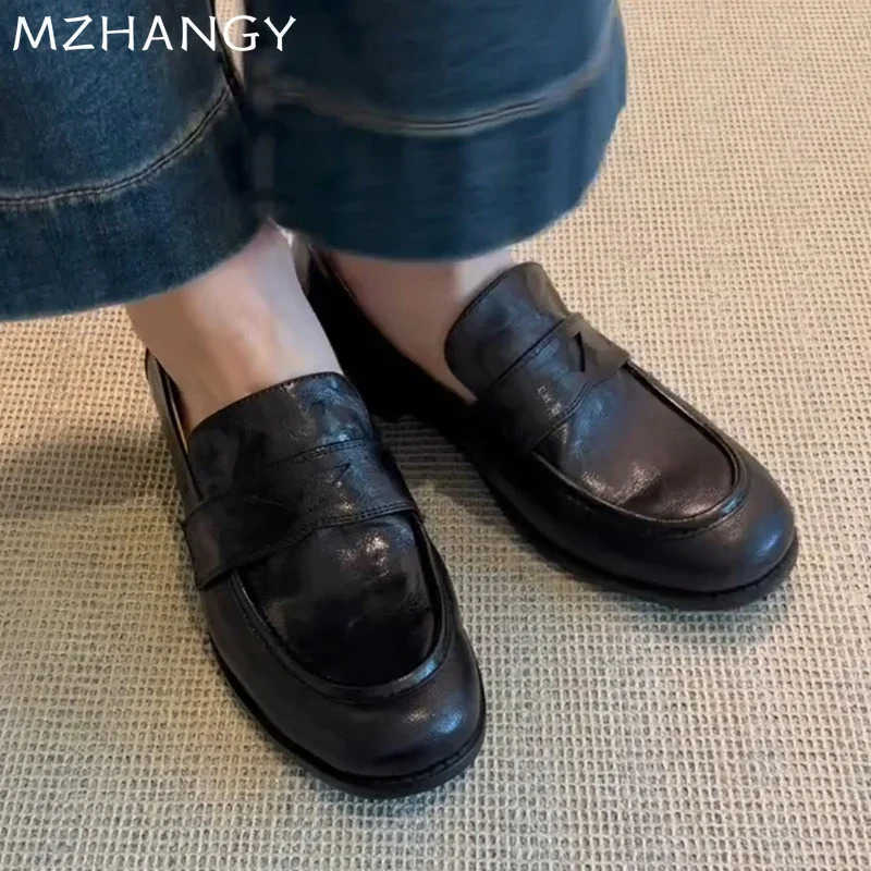 Trend Autumn Classic Women Flats Loafers Shoes Leather Designer Retro Shoes New Walking Dress Femme Zapatillas M250817