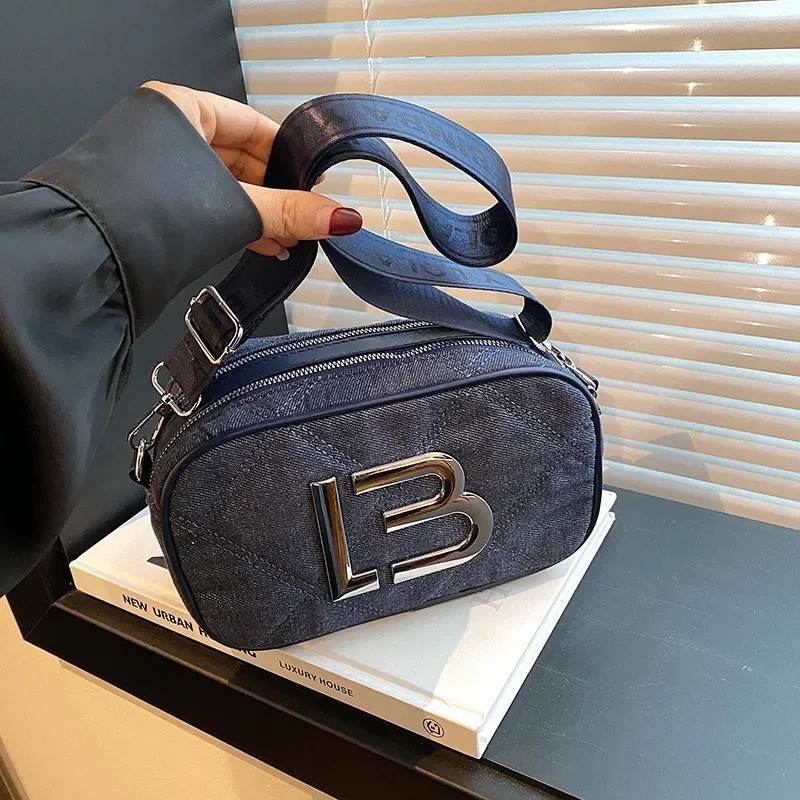 Elegant Crossbody Bag for Women Featuring Unique Letter and Large Capacity Casual Shopper 250806