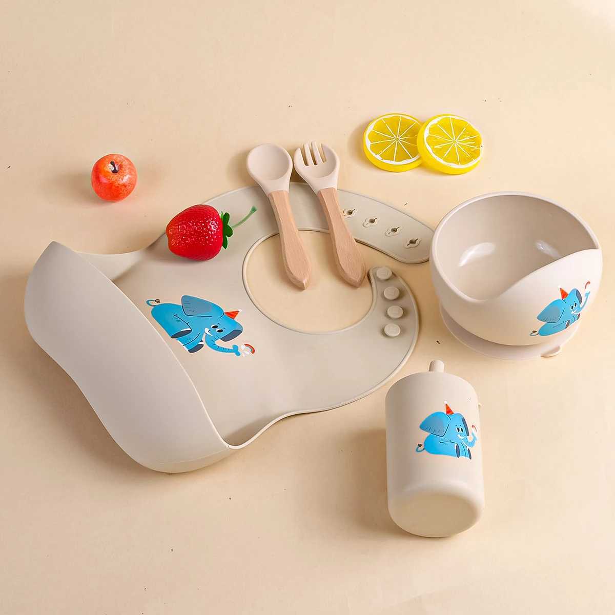 5pcs Baby Silicone Meal Bowl Bib Fork Spoon Set Baby Feeding Tray Bowl Set Bisphenol A Free Gift for Baby X250806