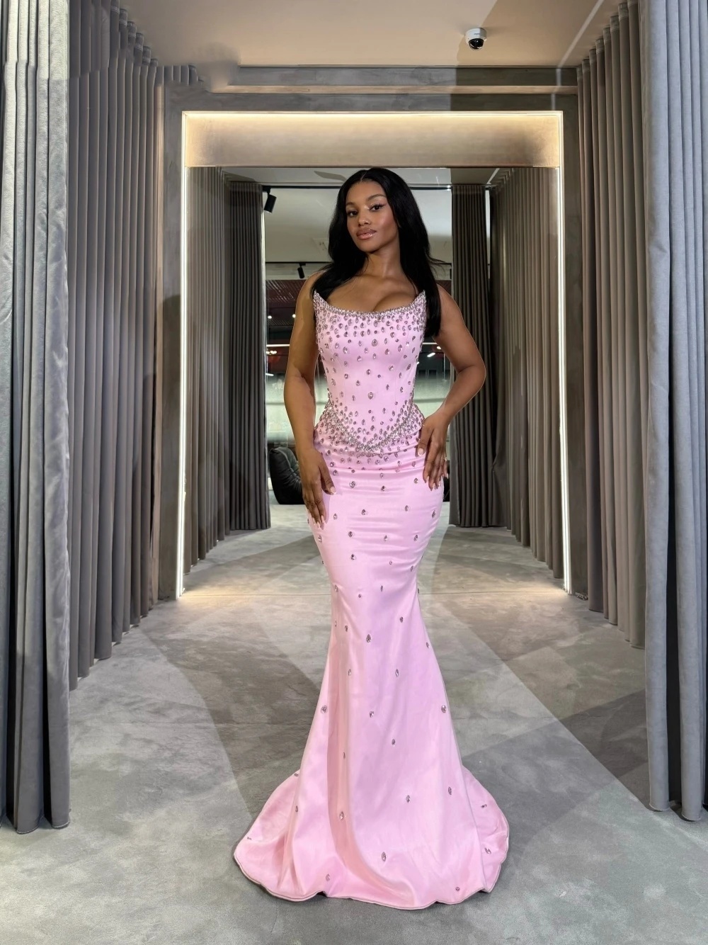 Classic Mermaid Evening Dresses For Women Strapless Sleeveless Gown Crystal Sweep Train Dress Party Customized Dress