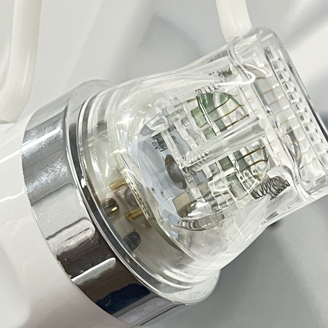 Portable Professional RF Microneedling Machine Facial Skin Care Beauty Wrinkle Removal Skin Rejuvenation Stretch Mark Remover