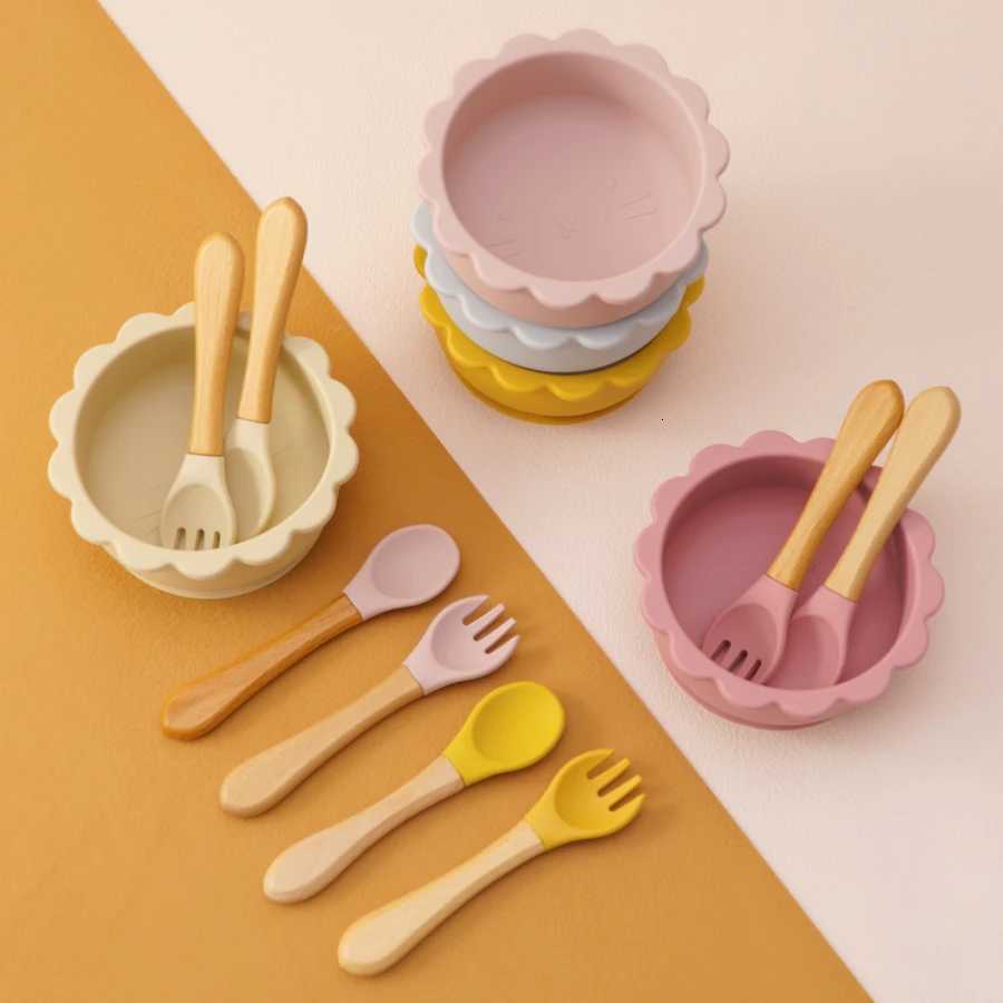 3Pcs/Set Silicone Baby Feeding Bowl Waterproof Spoon Fork Baby Stuff Color Kids Silicone Cartoon Animals Dishes For Baby X250806