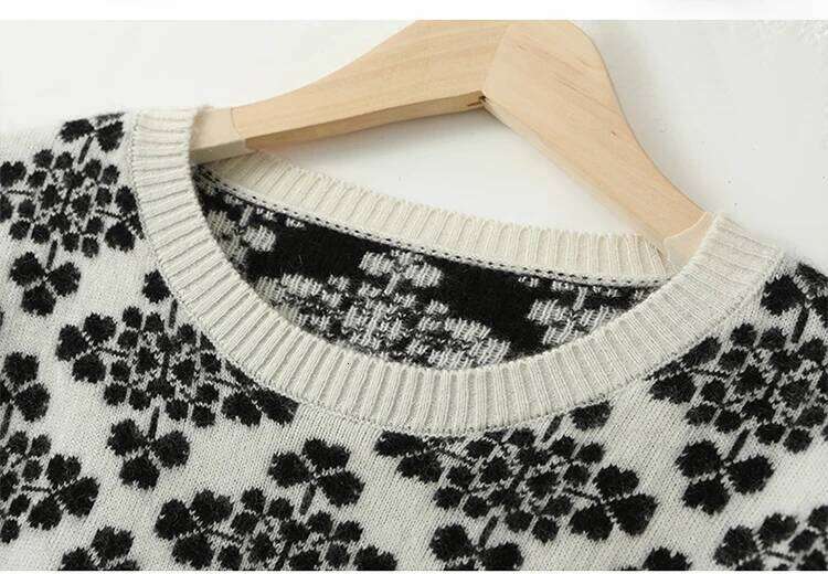 2022 Snowflake Autumn Winter New Pure Cashmere Ladies Thick Jacquard Loose Round Neck Sweater To Keep Warm 250806