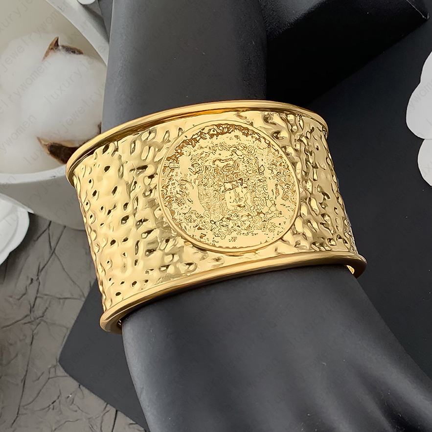 Designer Bracelet 18K Gold Plated bangle Fashion High Gift FREE Shipping