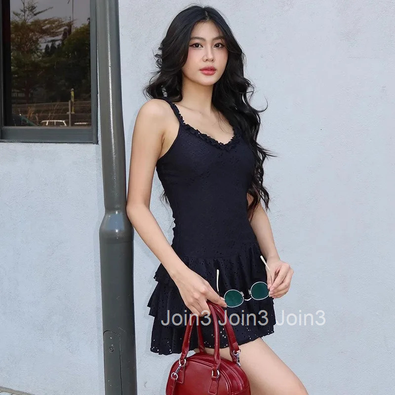 Sexy A-LINE Dress Women Summer New Fashion Sleeveless Black Slim Mini Dresses Casual Streetwear Club Elegant Party Pleated Dress