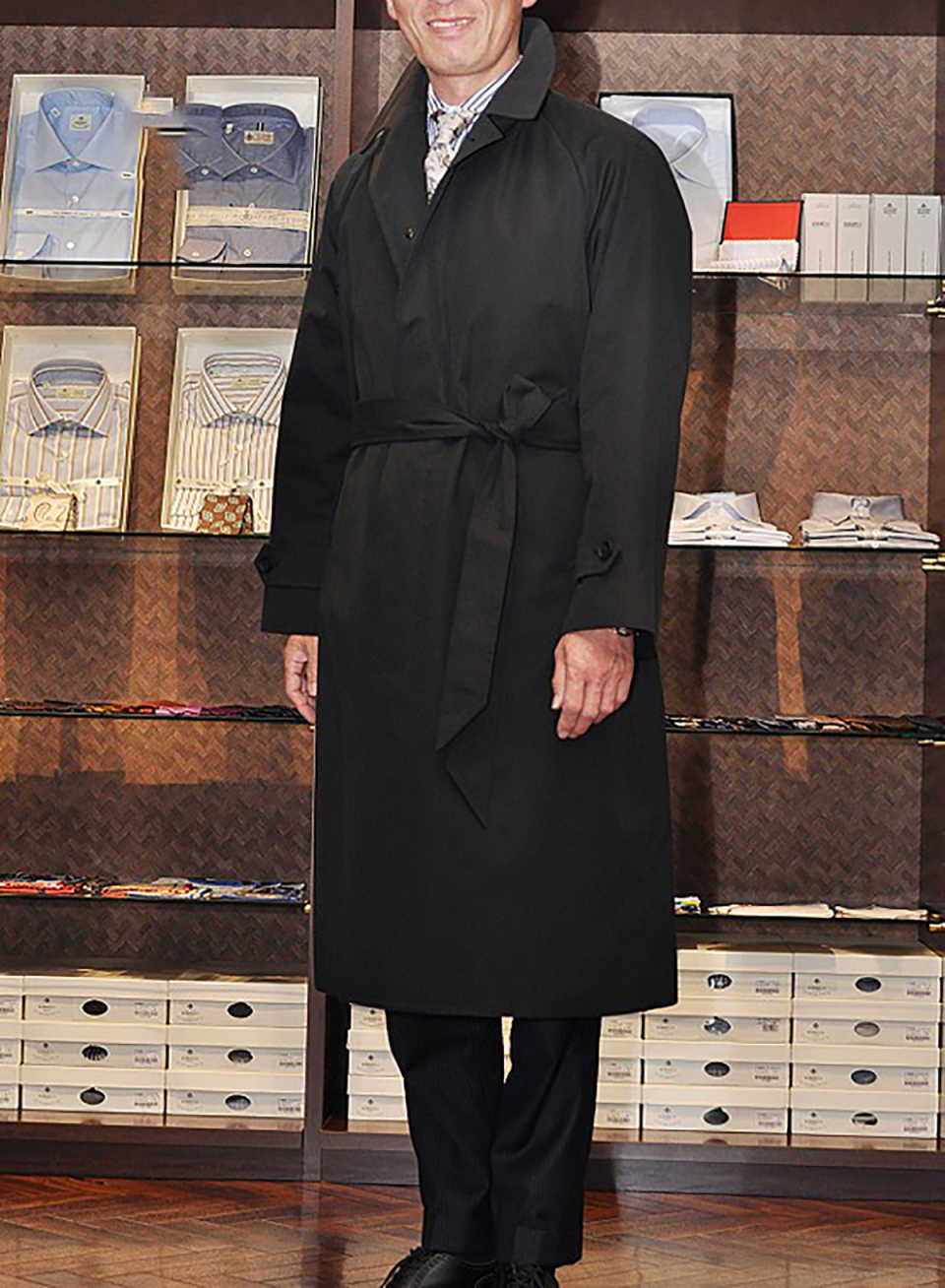 Vintage Men's Overcoat Double Breasted With Belt Coat Casual Business Formal Winter Warm Coat Customized