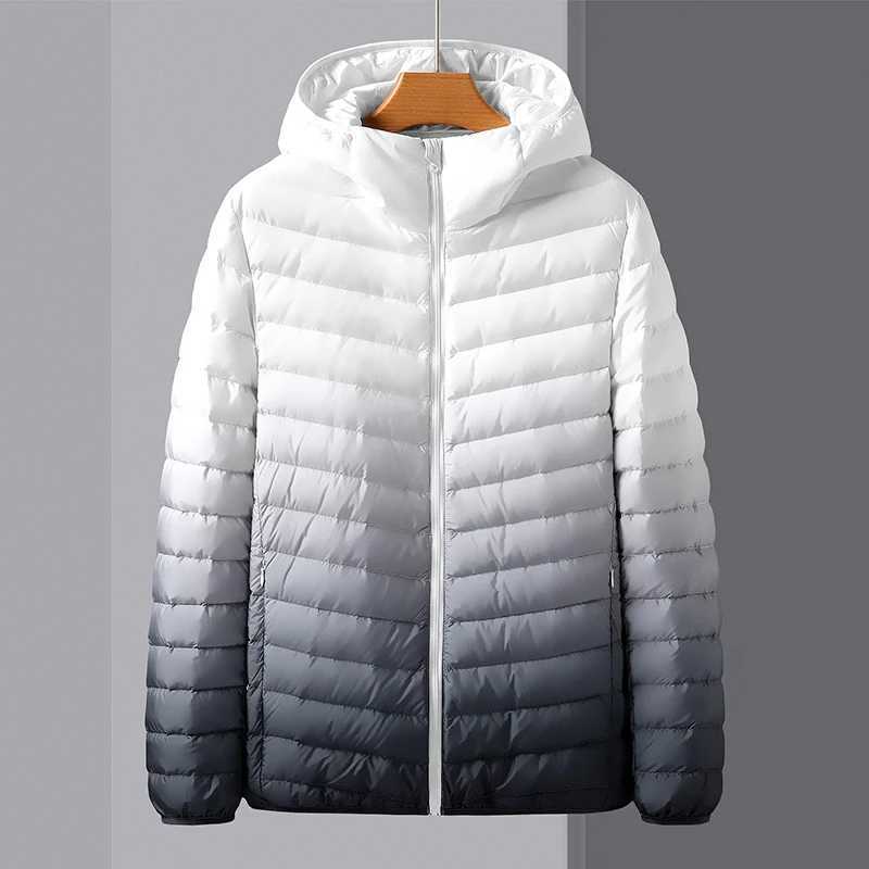 Mens Lightweight Breathable Gradient High Quality Hooded Down Jacket Outdoor Sports and Leisure Fashion Trend Warm Jacket W250806