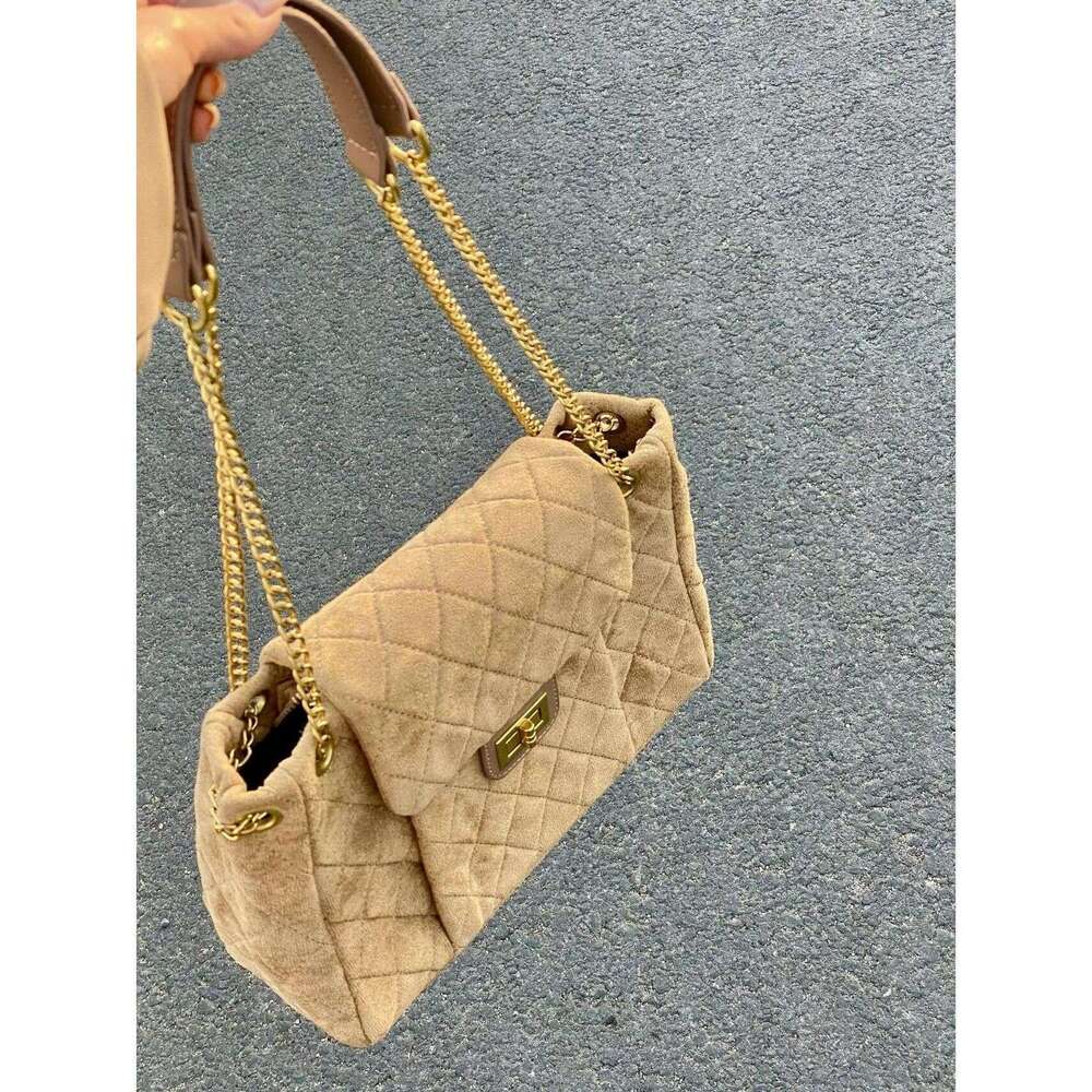 Designer Bag Tote bag Shoulder Bag Large Capacity Quilted Chain Tote For Women Autumn Winter New High End Commuter Crossbody Hobo