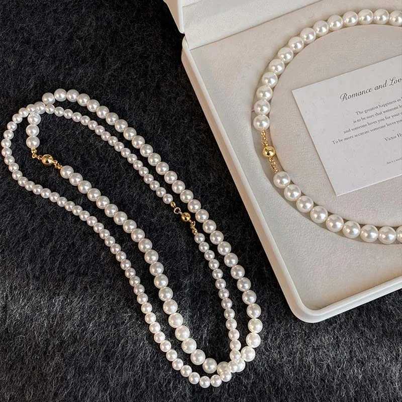 Fashion White Imitation Pearl Magnet Round Buckle Beaded Necklace for Women Elegant Clavicle Chain Necklace Wedding Jewelry Y250805