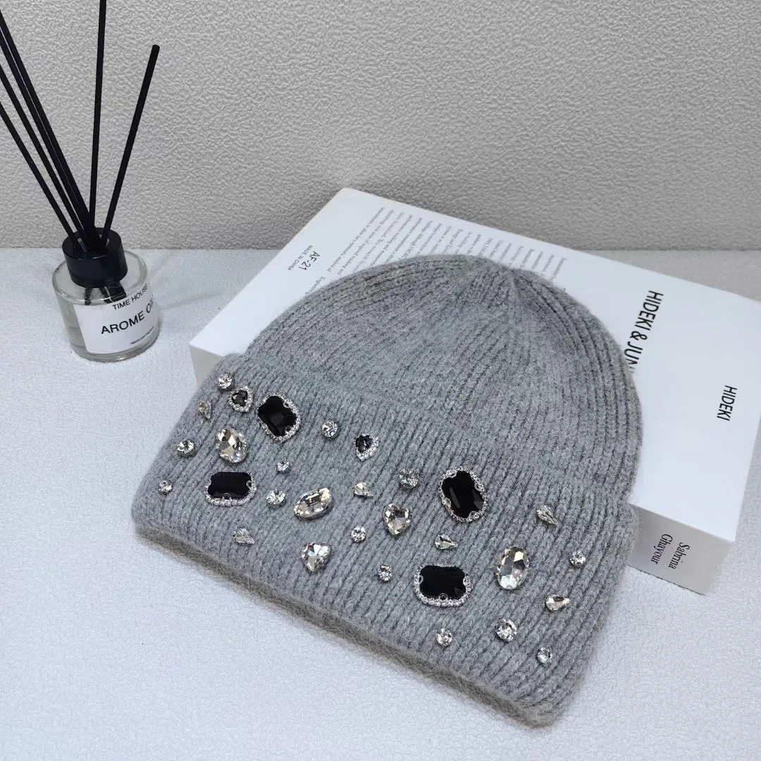 Winter lady warm thick beanie cap 7colors fashion rhineston solid casual Knitted hat women Angora wool cap windproof Versatile 250730