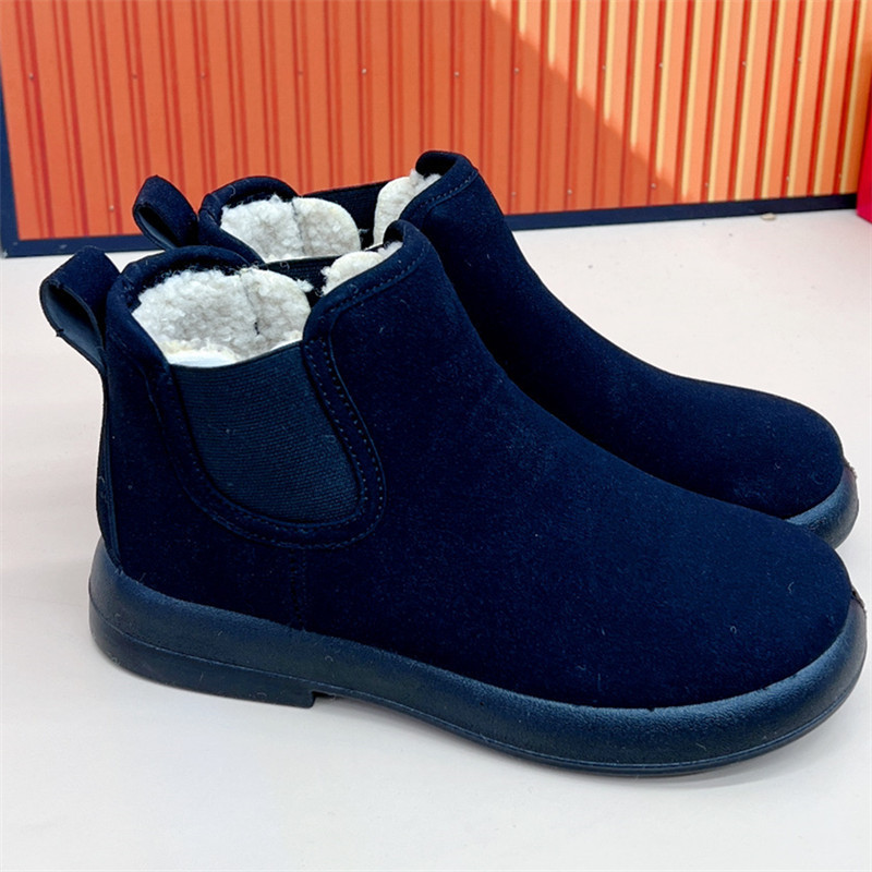 Winter Plush Female Cotton Warm Mother Shoes Flat Comfortable Ankle Non Slip Snow Boots 2025S Hot