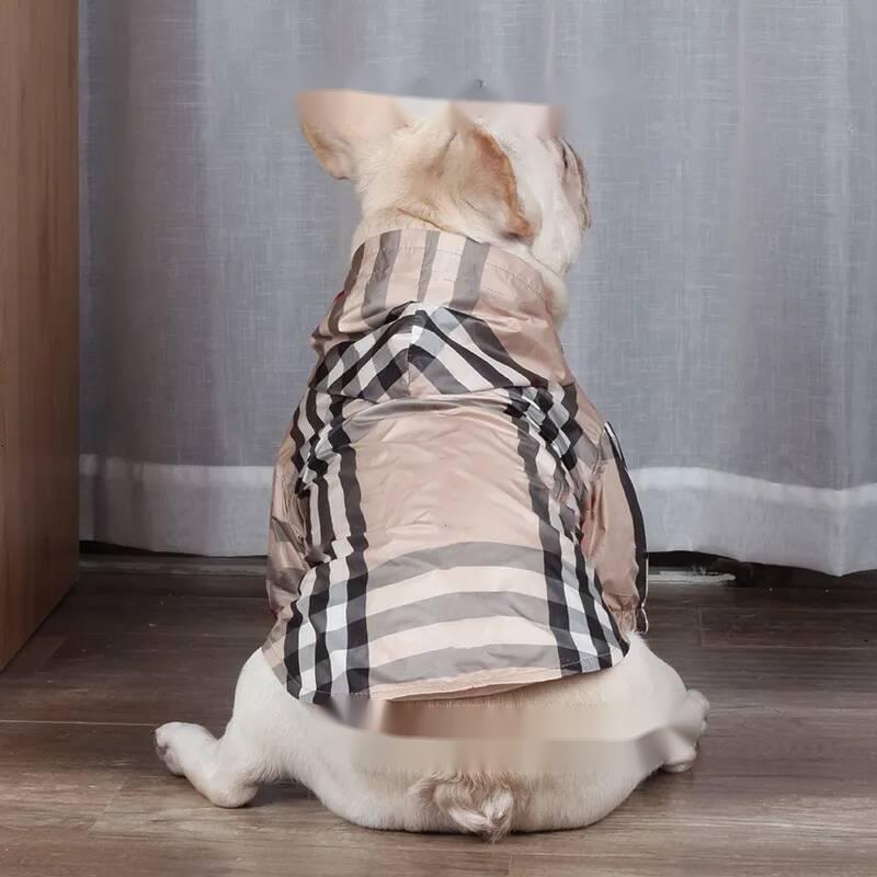 Designer Clothes Classic Check Pattern Apparel Dogs Raincoat Lightweight Windbreaker Hooded Jacket for Small Medium Dog French Bulldog Outdoor Coat XL